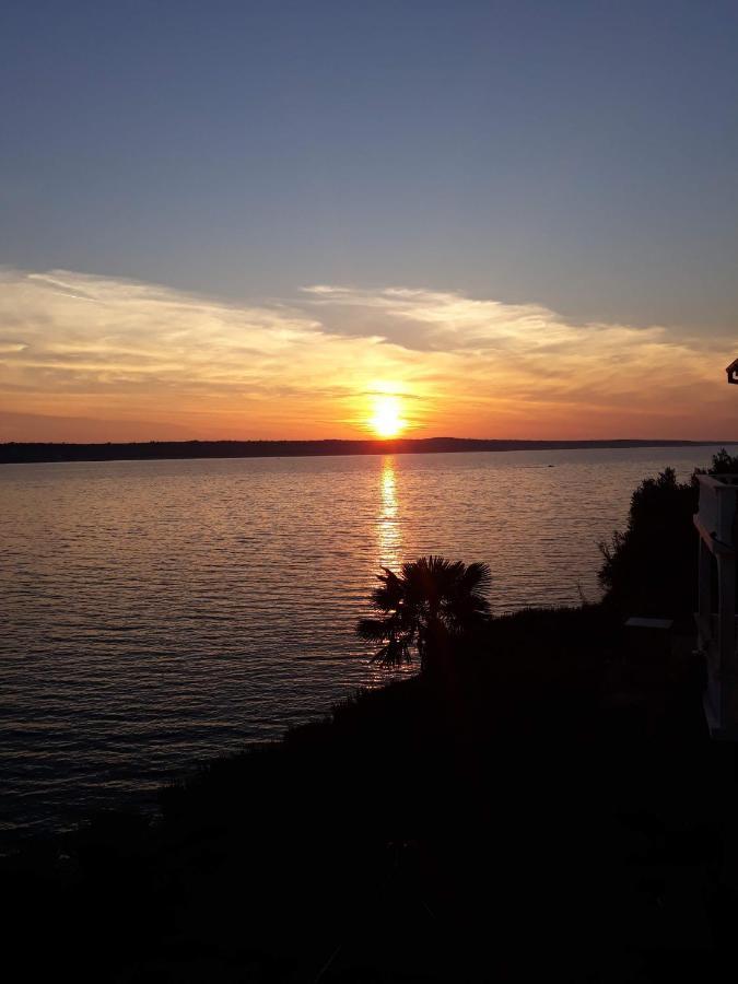 Apartmani Seaview Любач Экстерьер фото