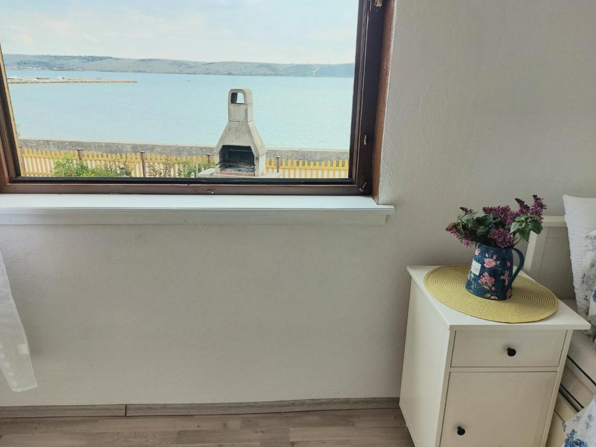 Apartmani Seaview Любач Экстерьер фото