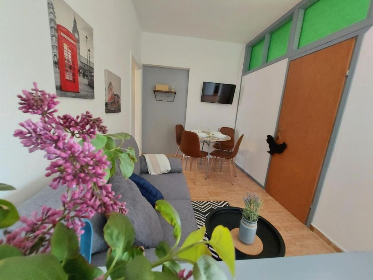 Apartmani Seaview Любач Экстерьер фото