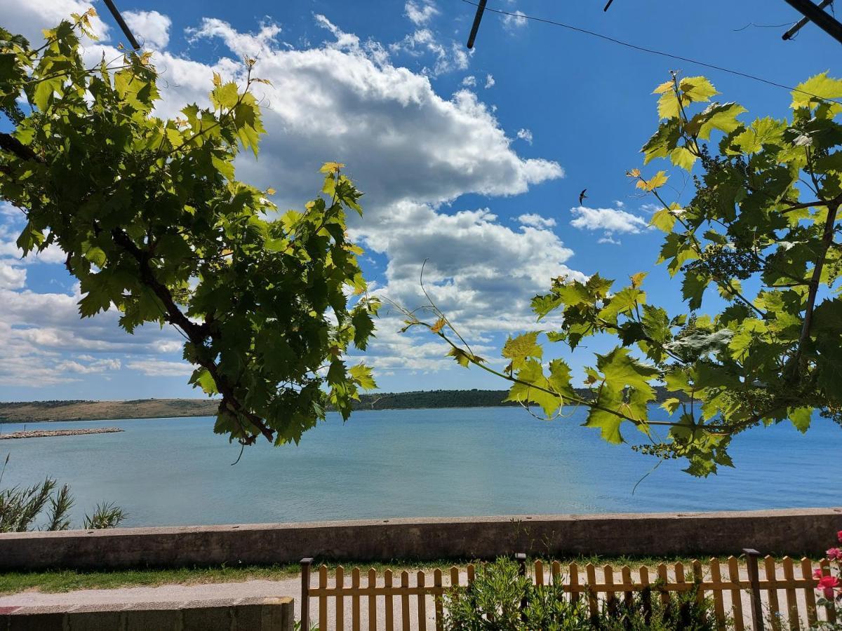 Apartmani Seaview Любач Номер фото